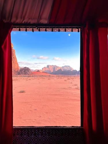 Wadi Rum Jeep Tours & Bedouin Camp - Salem Road Camp in Ваді Рум
