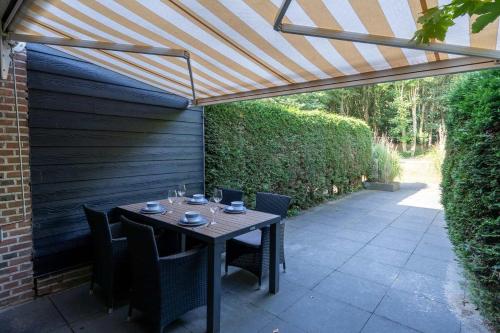 Holiday home close to the sea in Biggekerke - Valkenisseweg 110 in Biggekerke