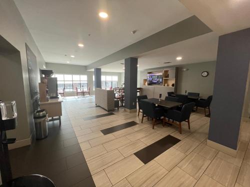 餐飲服務, Holiday Inn Express Hotel & Suites Panama City-Tyndall By IHG in 巴拿馬市 (FL)