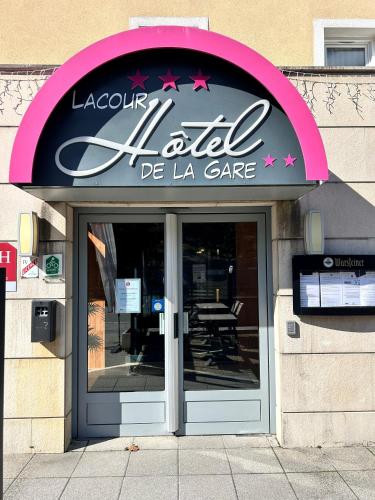 HOTEL DE LA GARE Hotel de charme Les Saurels