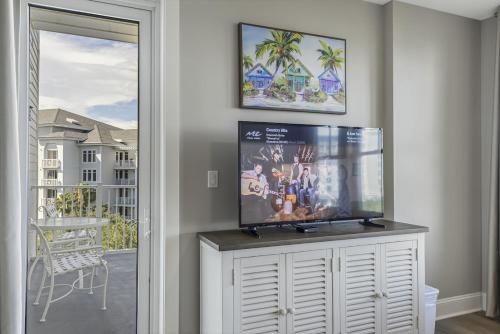 NEW Baytowne Wharf Condo Golf Beach & Pools - image 3