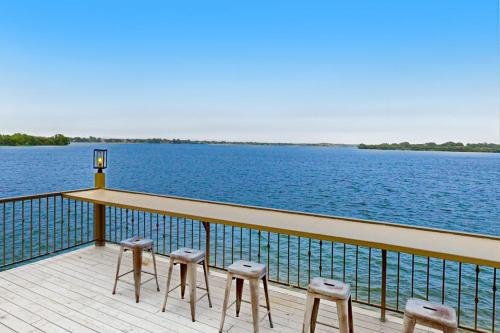 Šalia esančios lankytinos vietos, Luxe Lakefront Retreat with Private Pool, Spa, Lakeside Terrace, Gourmet Kitchen in Horseshoe Bay (TX)
