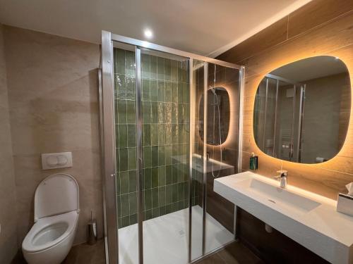2 bedrooms, 4 beds