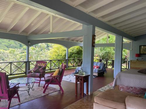 Aura Dominica in Saint George