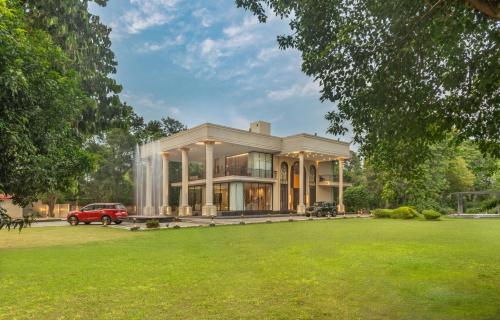 Sukoon Farm - A Lush Green Luxurious Stay Gurugram
