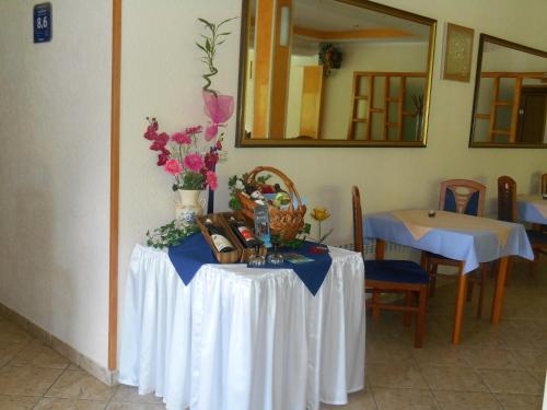 Motel Bavaria - image 10