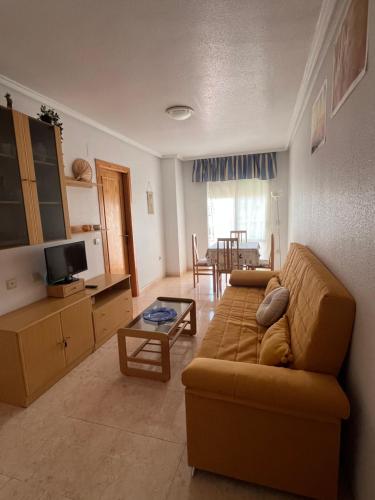 Acogedor apartamento en zona residencial con piscina