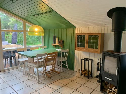  Gemütliches Holzhaus Nahe Strand, Wald & Stadt in Fjerritslev