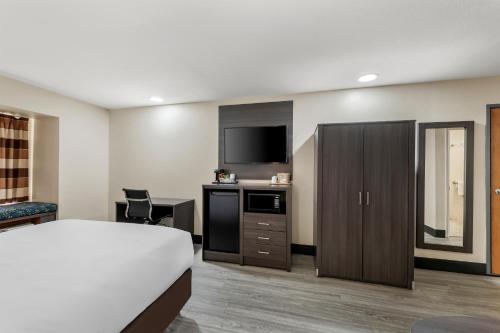 Quality Inn & Suites Longview I-20 – Longview, TX