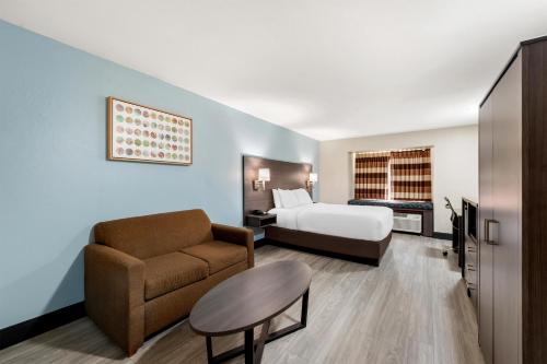 Quality Inn & Suites Longview I-20 – Longview, TX