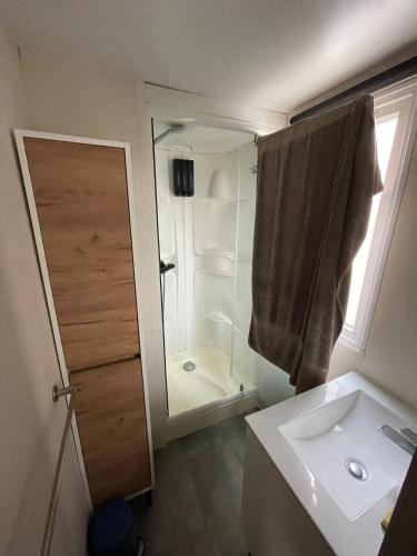 Mobil home 4 personnes - Camping - Séné