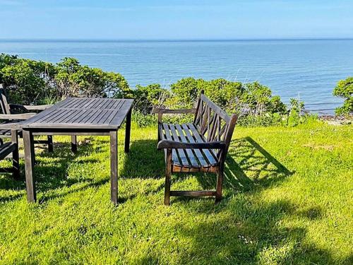 . Seaside Serenity in LumsAYs-By Traum