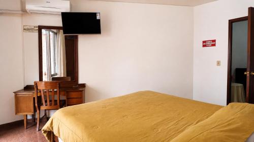 Gran Hotel Mediterráneo - image 2