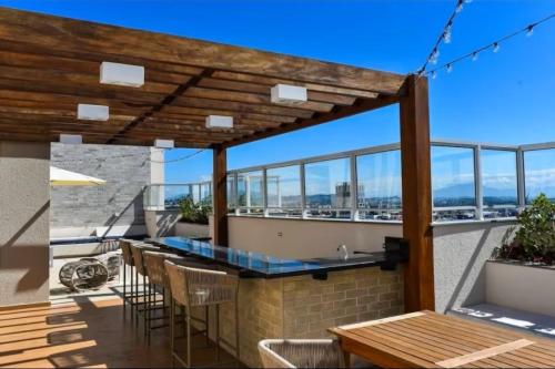 Balcony/terrace, Experience the best of Rio and its vibrant local culture with a cinematic view in Santo Cristo