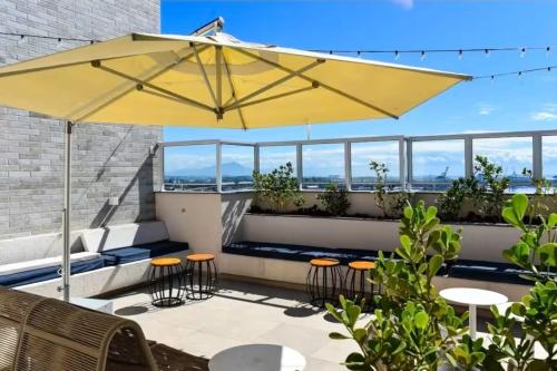 Balcony/terrace, Experience the best of Rio and its vibrant local culture with a cinematic view in Santo Cristo