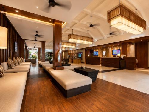 Lobby, Holiday Inn Resort Phuket Surin Beach By IHG in Surin
