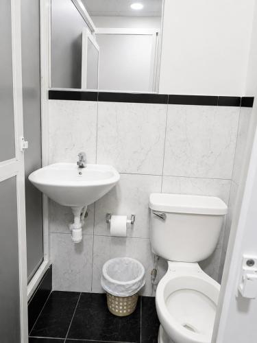 Hotel Shidika - image 2
