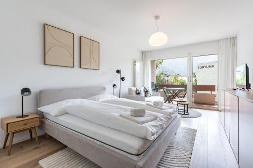 Moderne 2,5 Zimmer Wohnung Mayenzett