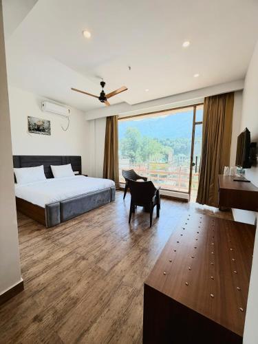 Balkonas / terasa, Apurwa Grand Resort in Badgranas