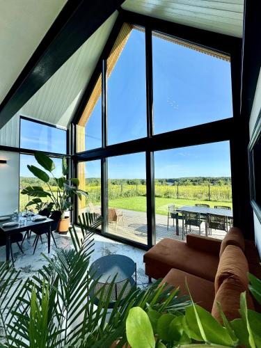 PANORAMA - domy nad jeziorem Dadaj z prywatnym jacuzzi in Barczewo