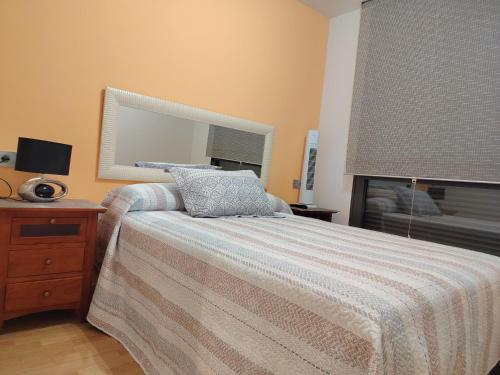 Apartamentos Chevere Naranja con Garaje
