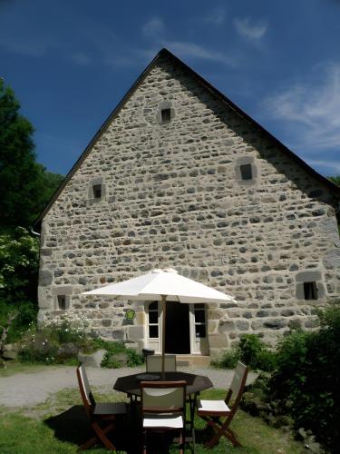 Exterior view, Gite Domaine de Bos in Cros (Auvergne)