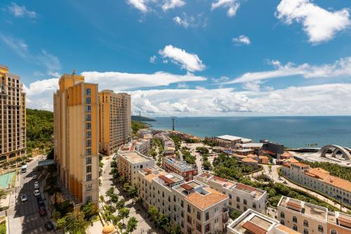 Exterior view, Ocean Gallery Apartments – Free Pool, Gym & Nightly Rooftop Fireworks in Phu Quoc Island