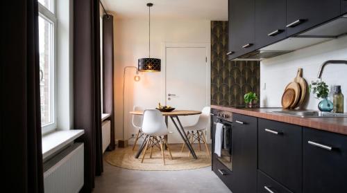 Quiet Ķīpsala Apartments - FREE PARKING & BICYCLES, Riga