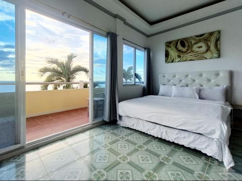 Facilities, Medellin Beachvilla 5BR | Billiard | Fiber 100Mbps in Medellin
