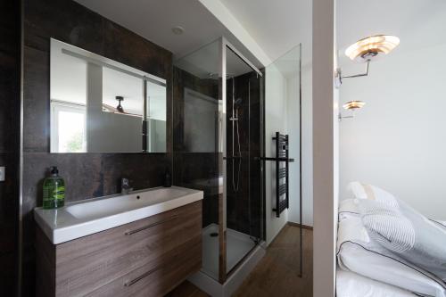 Les Deux Suites in Bourg-les-Valence