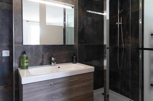 Les Deux Suites in Bourg-les-Valence