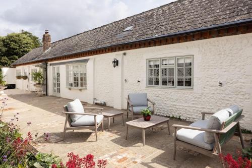 Lyminster Court Cottages in Arundel
