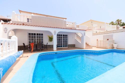 Beautiful 3 Bedroom Holiday Villa