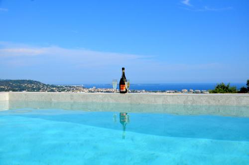 2 Suites Luxe Vue mer panoramique Piscine privée