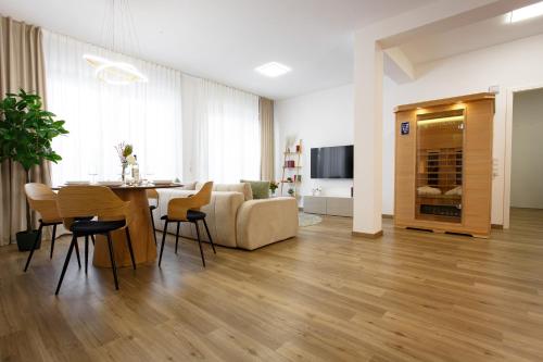 Deine private Sauna-Oase - Infrarot - Bademäntel - Peony 1