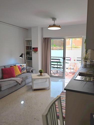 Joanna Gran Arona apartment los cristianos
