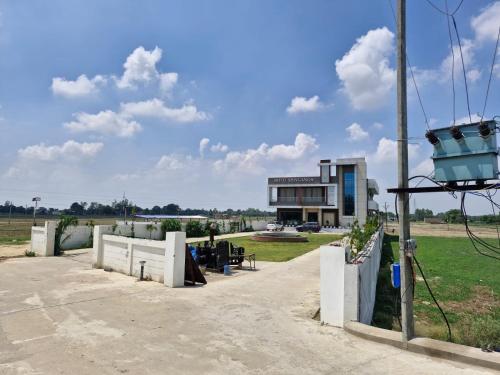 Hotel Shivganga