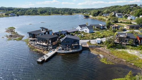 A Little piece of Paradise - stunning ocean views in Lunenburg (NS)