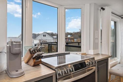 A Little piece of Paradise - stunning ocean views in Lunenburg (NS)
