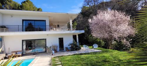 Villa californienne avec piscine chauffée