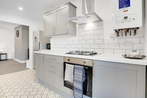 Dean St Retreat Cosy Urban Escape Sleeps 5 in Hexham