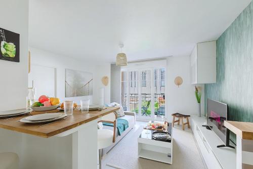 Eden, City Center, Private Parking, Station 1 min - Location saisonnière - Bussy-Saint-Georges