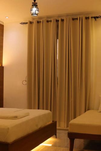 Stylish 1BR Retreat in Muyenga - image 5