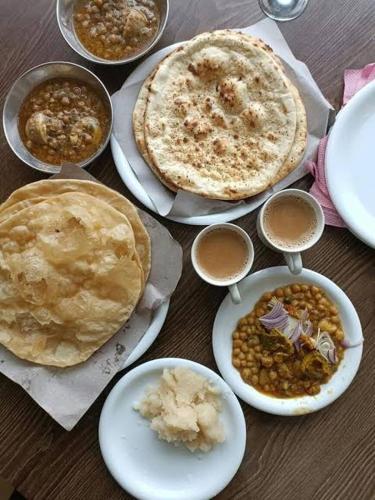 Makanan dan Minuman, The Royal Arcadian in Nathia Gali