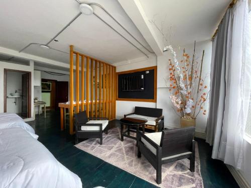 Hotel Victoria's Plaza in Puyo
