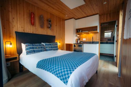 Mackenzie Beach Resort 2