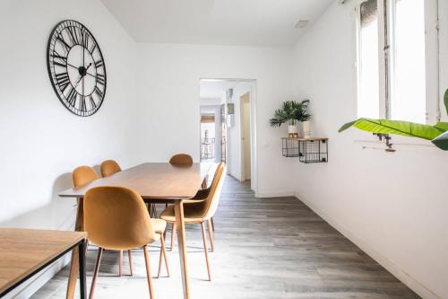 31ARA1092- 3B apartment flat in the Gothic