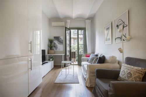 31ENT1027 - Mediterranean decorated apartment