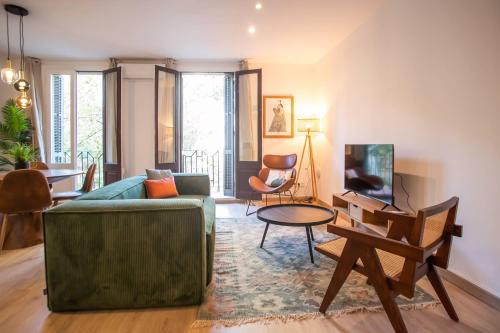 12CRC1038 - Refurbished Big Cozy Apartment
