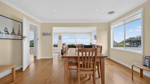Létesítmények, Lake Tyers Beach House - Spacious Coastal Escape in Lake Tyers Beach